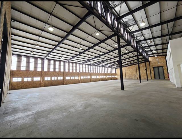 1,345M² WAREHOUSE TO LET IN NORTH RIDING